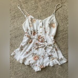 Zaful fits XS or XXS romper vintage floral design